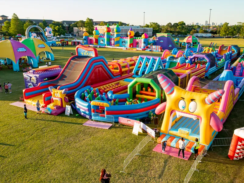 Cad iad na hábhair tarpaulin le haghaidh caisleáin inséidte?